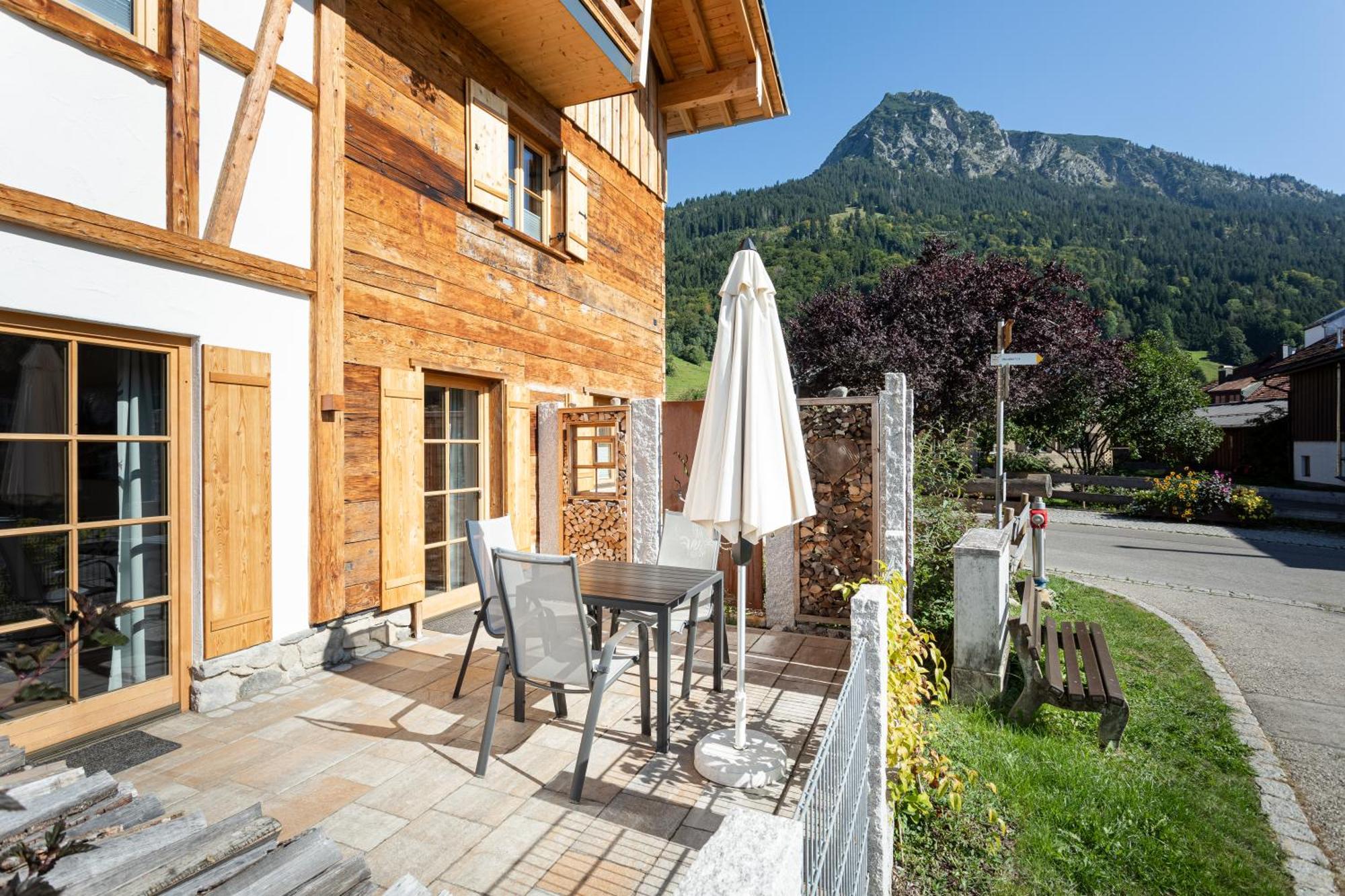 Viktoria Family Wellness Retreat With Village Square Views Apartment