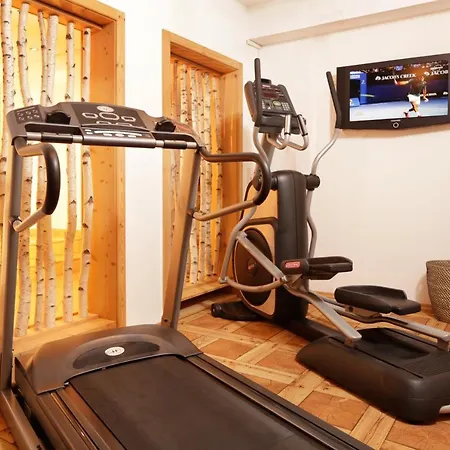 Viktoria Family Wellness Retreat with Village Square Views Oberstdorf Exterior photo